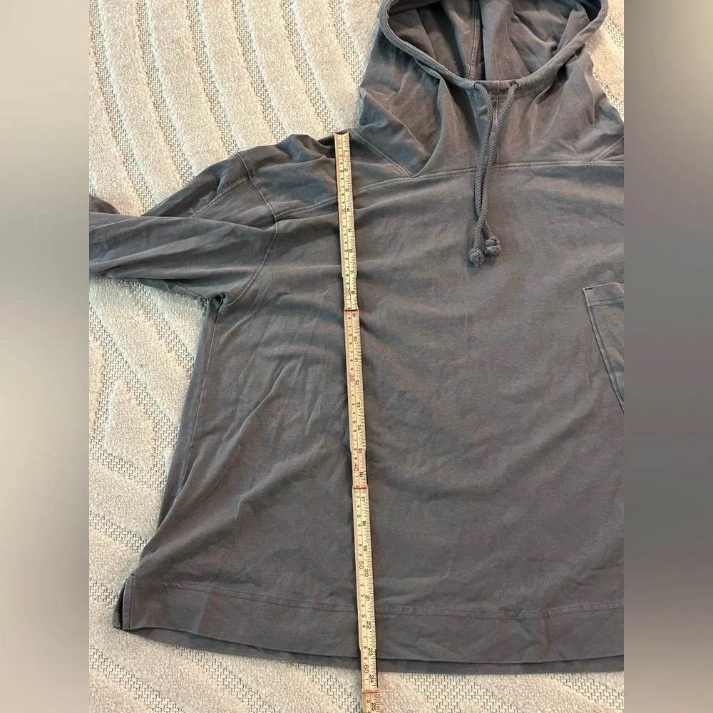 Free People FP Movement Hot Shot Hooded Layer in Gunmetal Grey - S